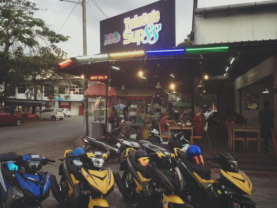 Twin Cafe Sup88
