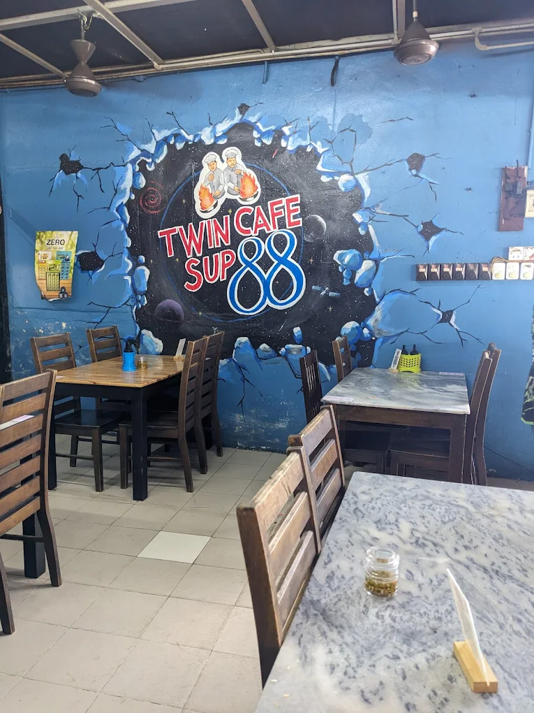 Twin Cafe Sup88
