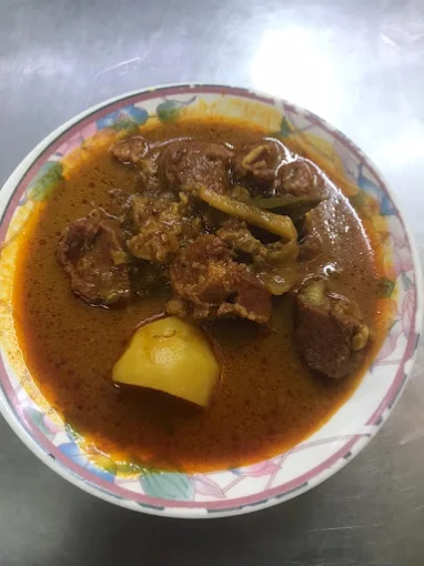 Gerai Pak Deris Roti Canai Kari Kambing