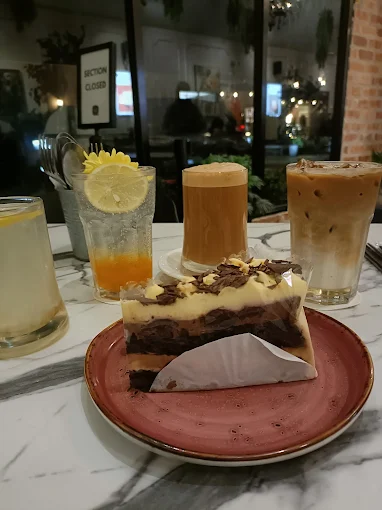 Qidot Cafe