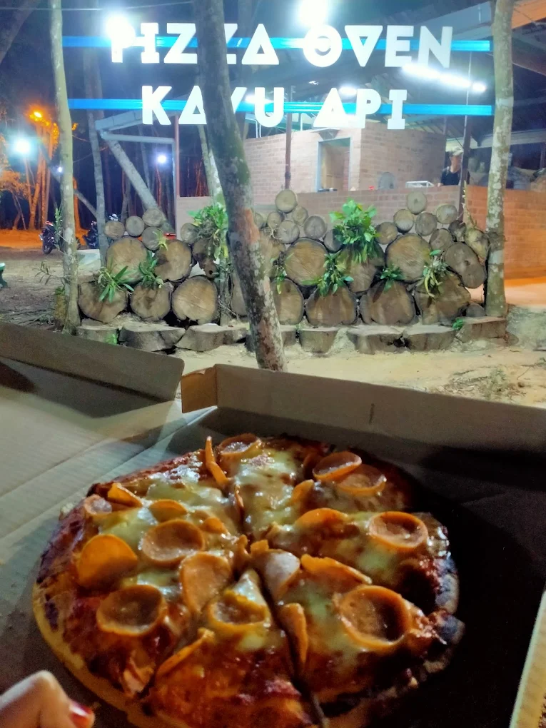 Pizza Kayu Api Melaka
